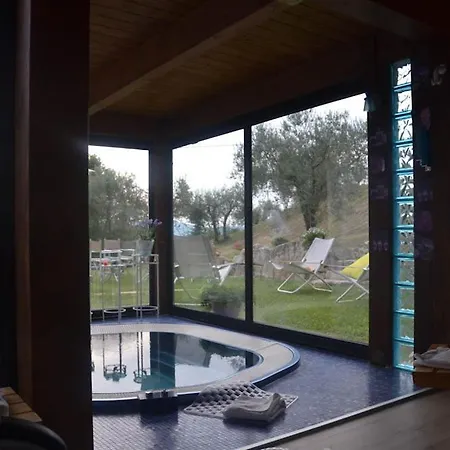 Sleeps 10 With Pool Air Con And Wifi
