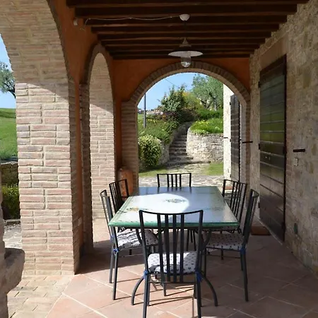 Вилла Sleeps 10 With Pool Air Con And Wifi Toscella