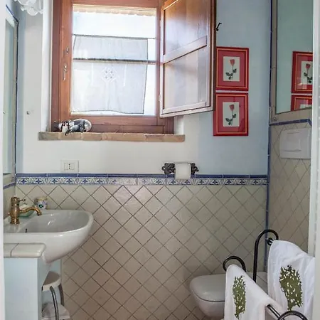 Sleeps 10 With Pool Air Con And Wifi Вилла