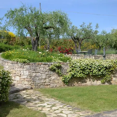 Sleeps 10 With Pool Air Con And Wifi Вилла *