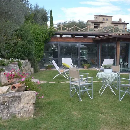 Sleeps 10 With Pool Air Con And Wifi Toscella