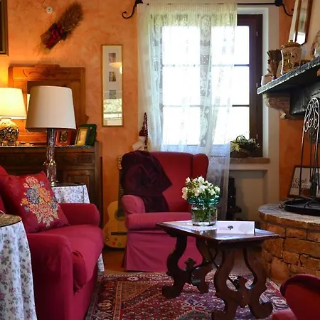 Sleeps 10 With Pool Air Con And Wifi