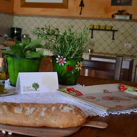 Sleeps 10 With Pool Air Con And Wifi Toscella