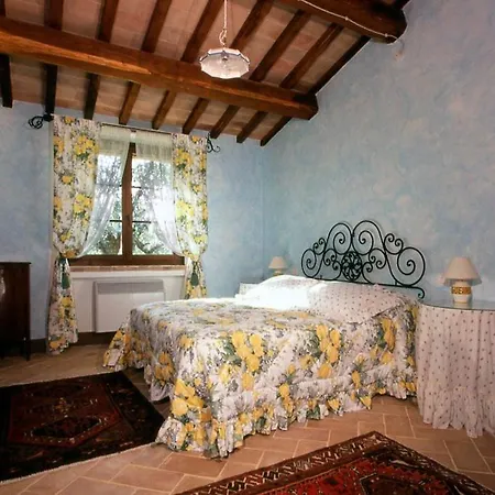 Sleeps 10 With Pool Air Con And Wifi