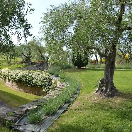Sleeps 10 With Pool Air Con And Wifi Вилла