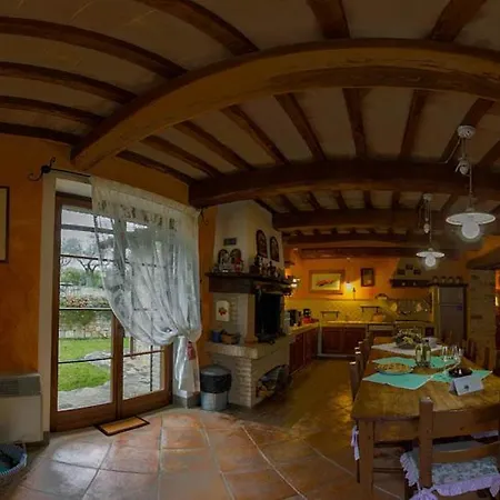 Sleeps 10 With Pool Air Con And Wifi Вилла